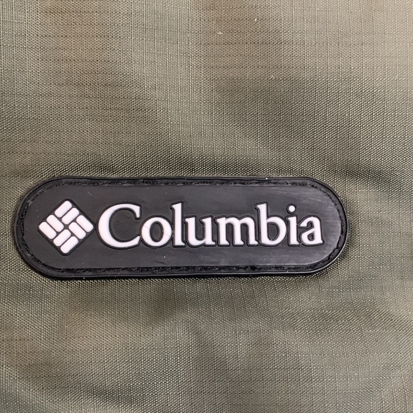 Columbia Diaper/ Messenger Bag| Hunter Green - Picture 2 of 16